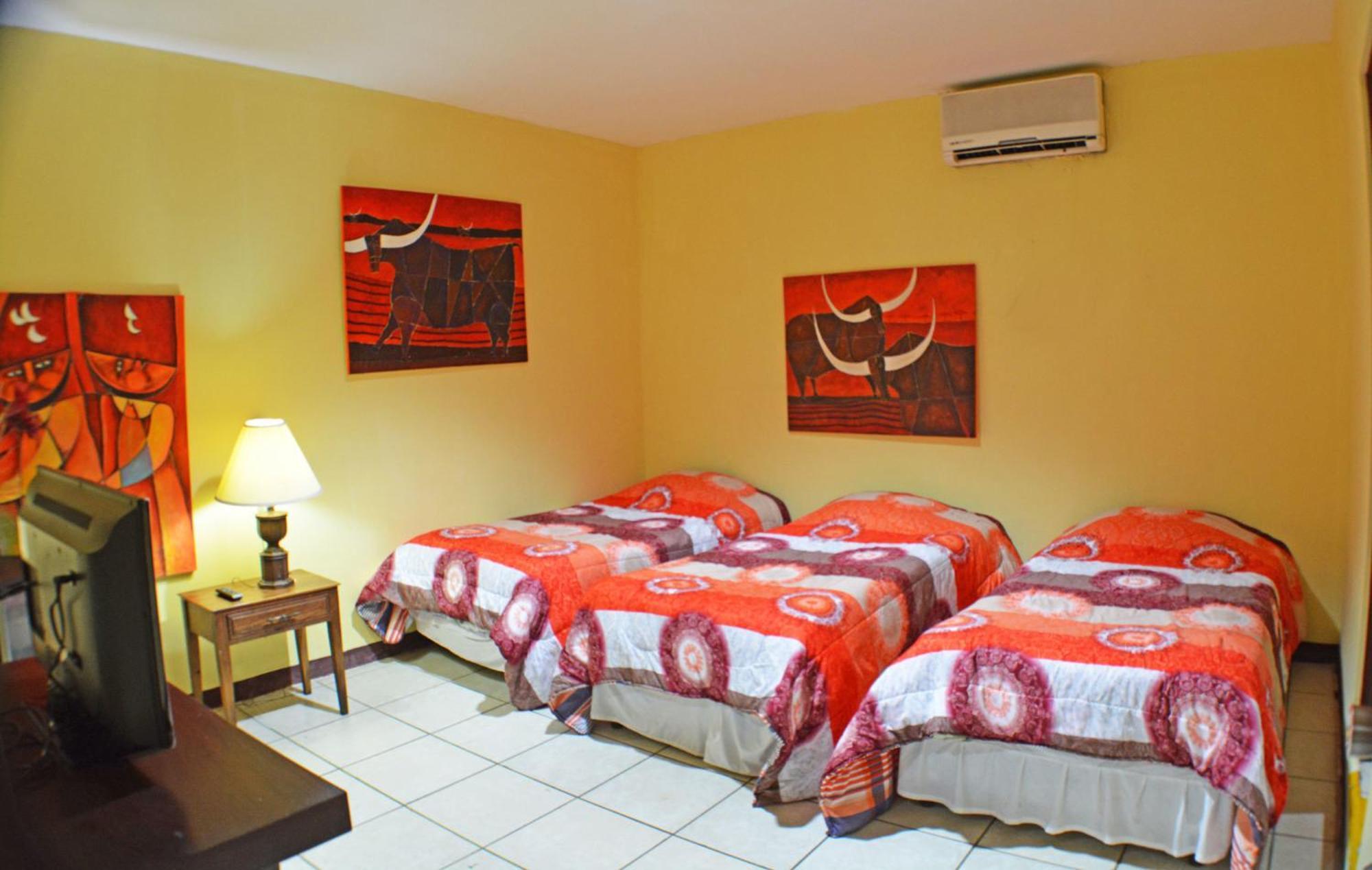 Hotel Plaza Cosiguina Chinandega Extérieur photo