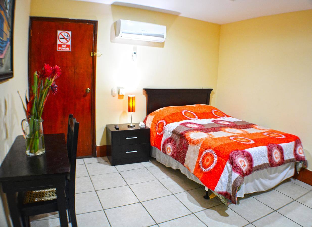 Hotel Plaza Cosiguina Chinandega Extérieur photo